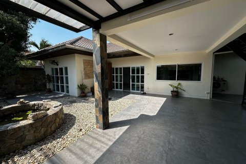 Casa de 3 dormitorios en Pattaya, Tailandia № 120302 - foto 5