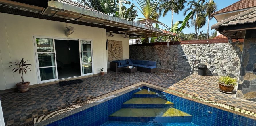 Casa de 3 dormitorios en Pattaya, Tailandia № 120302
