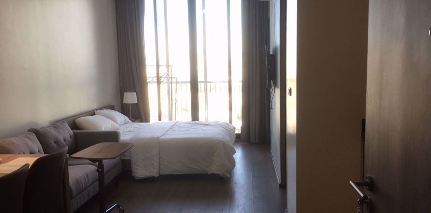 Studio in the Condo in Bangkok, Thailand in Park Origin Phromphong  № 77513