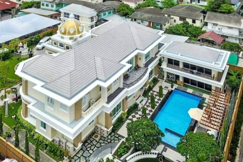 Casa de 5 dormitorios en Bangkok, Tailandia № 124755 - foto 3