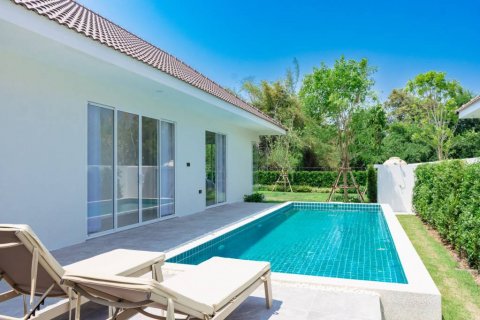 Chalet de 3 dormitorios en Hua Hin, Tailandia № 124758 - foto 3