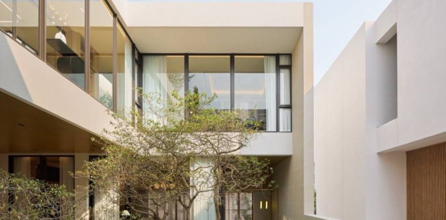 Casa de 4 dormitorios en Lat Phrao, Bangkok, Tailandia № 124752