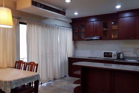 Condominio de 1 dormitorio en Khlong Toei, Bangkok, Tailandia № 76487 - foto 3