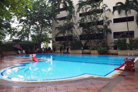 Condominio de 1 dormitorio en Khlong Toei, Bangkok, Tailandia № 76487 - foto 8