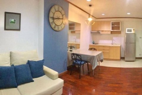 Condominio de 1 dormitorio en Khlong Toei, Bangkok, Tailandia № 76489 - foto 2