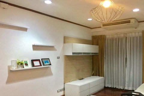 Condominio de 1 dormitorio en Khlong Toei, Bangkok, Tailandia № 76489 - foto 4