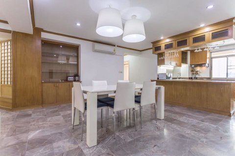 Eigentumswohnung in Watthana, Bangkok, Thailand, 4 Schlafzimmer  № 76491 - Foto 13