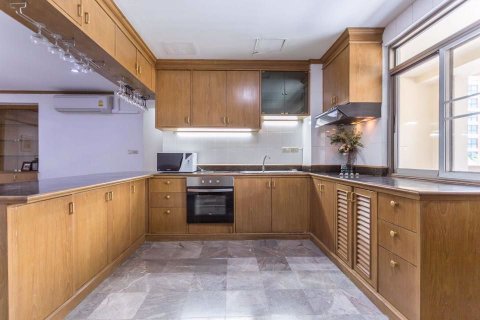 Eigentumswohnung in Watthana, Bangkok, Thailand, 4 Schlafzimmer  № 76491 - Foto 11