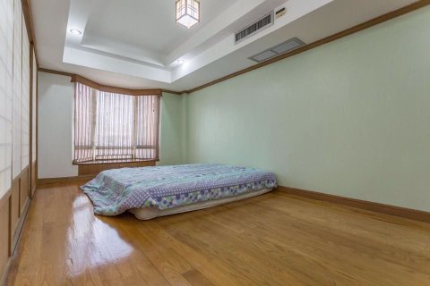 Eigentumswohnung in Watthana, Bangkok, Thailand, 4 Schlafzimmer  № 76491 - Foto 21