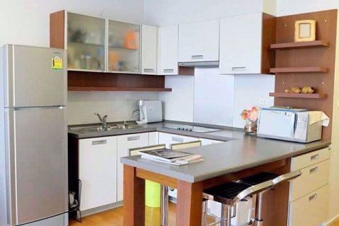 Condominio de 2 dormitorios en Din Daeng, Bangkok, Tailandia № 76486 - foto 3