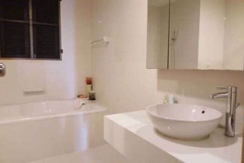 Condominio de 2 dormitorios en Din Daeng, Bangkok, Tailandia № 76486 - foto 8