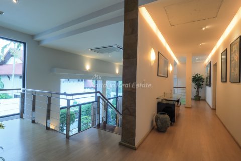 Casa de 3 dormitorios en Pattaya, Tailandia № 83768 - foto 6