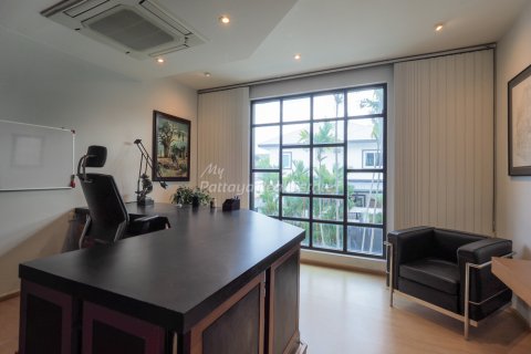 Casa de 3 dormitorios en Pattaya, Tailandia № 83768 - foto 7