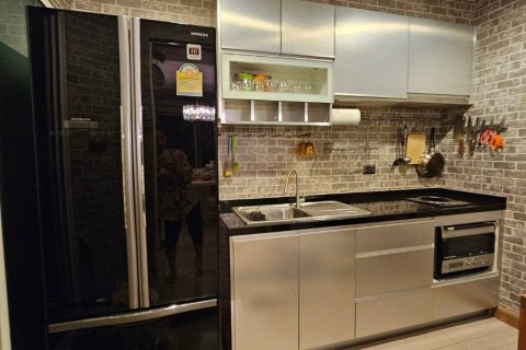 Condominio de 3 dormitorios en Huai Khwang, Bangkok, Tailandia № 123870 - foto 18