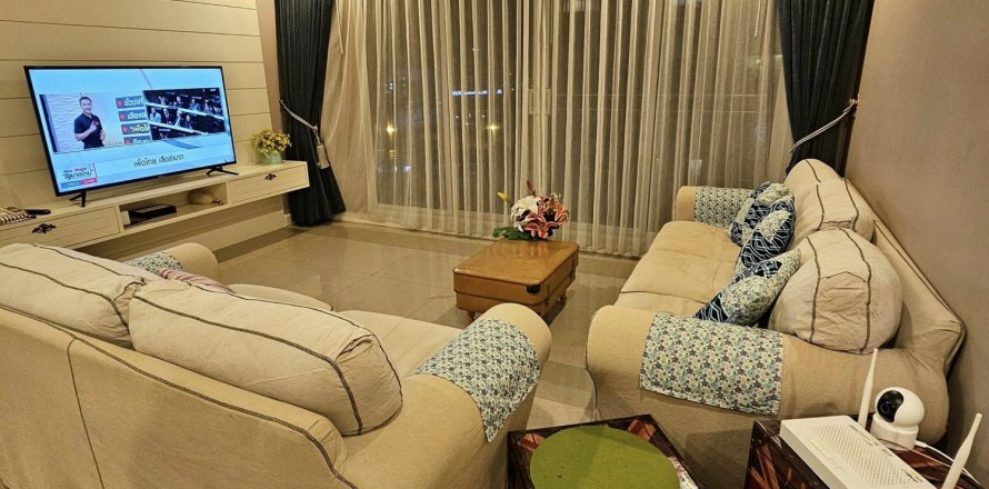 Condominio de 3 dormitorios en Huai Khwang, Bangkok, Tailandia № 123870