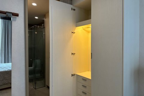 Condo in Pathum Wan, Bangkok, Thailand, 1 bedroom № 123871 - photo 13