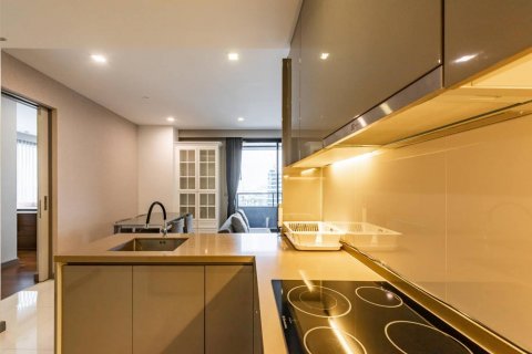 Condominio de 2 dormitorios en Bang Rak, Bangkok, Tailandia № 123872 - foto 5