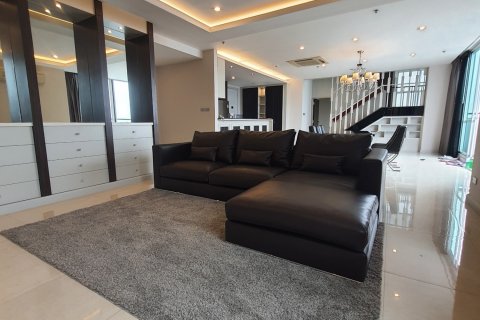 คอนโดมิเนียมในบางกะปิ, กรุงเทพฯ, ประเทศไทย, 3 ห้องนอน № 123869 - รูปถ่าย 3