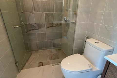 Condominio de 2 dormitorios en Phuket, Tailandia № 123798 - foto 16