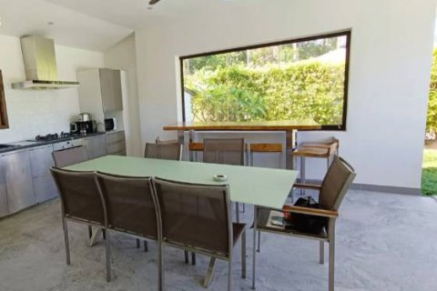 Chalet de 3 dormitorios en Ko Samui, Tailandia № 123800 - foto 6
