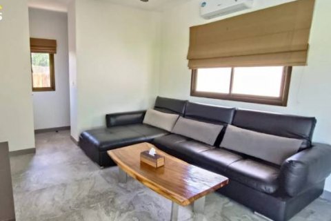 Chalet de 3 dormitorios en Ko Samui, Tailandia № 123800 - foto 8
