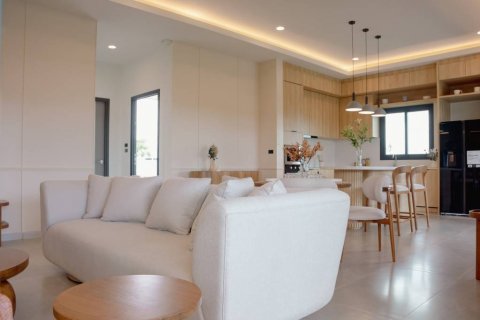 Chalet de 3 dormitorios en Hua Hin, Tailandia № 125851 - foto 6