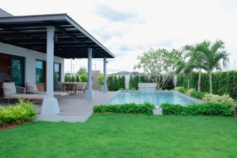 Chalet de 3 dormitorios en Hua Hin, Tailandia № 125851 - foto 3