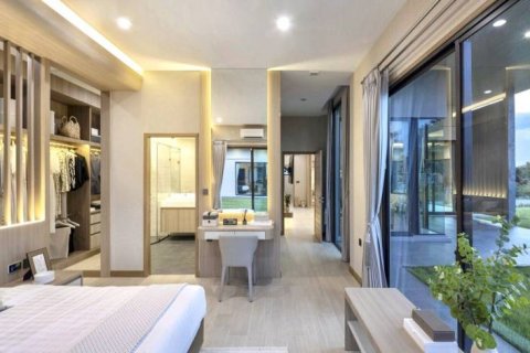 Chalet de 3 dormitorios en Pattaya, Tailandia № 125852 - foto 10
