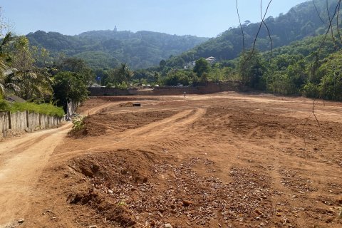 Chalet de 4 dormitorios en Chalong, Tailandia № 80139 - foto 15