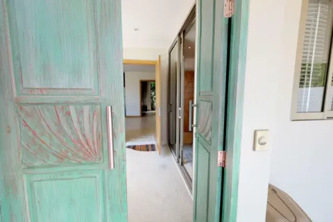 Chalet de 4 dormitorios en Phuket, Tailandia № 107290 - foto 13