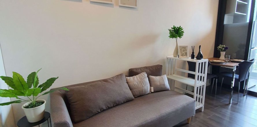 Condo à Phra Khanong, Bangkok, Thaïlande, 1 chambre № 76157