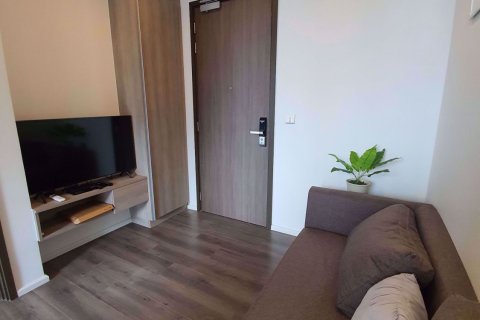 Condo à Phra Khanong, Bangkok, Thaïlande, 1 chambre № 76157 - photo 2