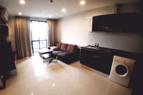 Condominio de 1 dormitorio en Watthana, Bangkok, Tailandia № 76155 - foto 2