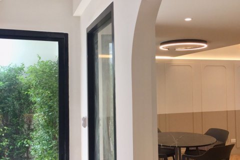 Casa de 3 dormitorios en Watthana, Bangkok, Tailandia № 76161 - foto 28