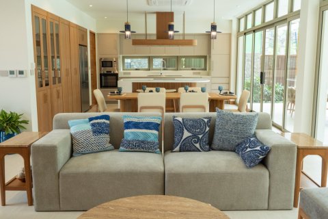 Chalet de 3 dormitorios en Bang Tao, Tailandia № 74275 - foto 19