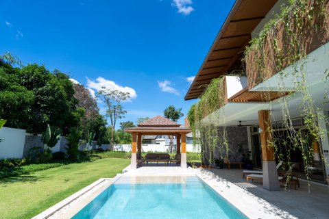 Villa in Bang Tao, Thailand 3 bedrooms № 74275