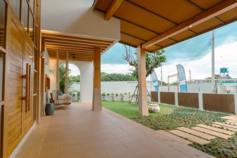 Chalet de 3 dormitorios en Bang Tao, Tailandia № 74275 - foto 6