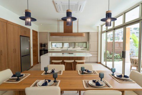Chalet de 3 dormitorios en Bang Tao, Tailandia № 74275 - foto 16