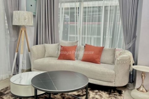 Casa de 3 dormitorios en Bang Lamung, Tailandia № 123495 - foto 9