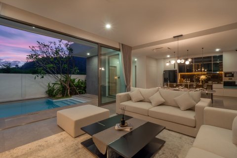Chalet de 4 dormitorios en Kathu, Tailandia № 70903 - foto 18