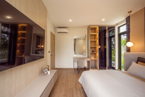 Chalet de 4 dormitorios en Kathu, Tailandia № 70903 - foto 17