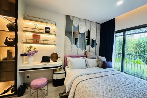 Condominio de 1 dormitorio en Bang Na, Bangkok, Tailandia № 132529 - foto 3