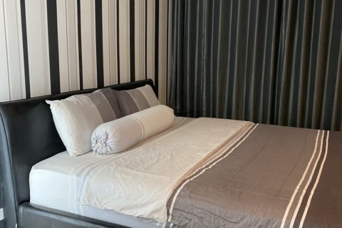Condominio de 1 dormitorio en Bangkok, Tailandia № 143165 - foto 4