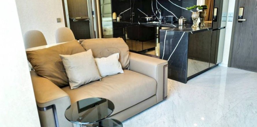 Condominio de 1 dormitorio en Khlong Toei, Bangkok, Tailandia № 126633