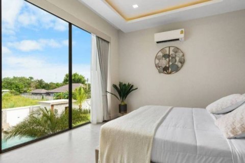 Chalet de 7 dormitorios en Pattaya, Tailandia № 116264 - foto 10