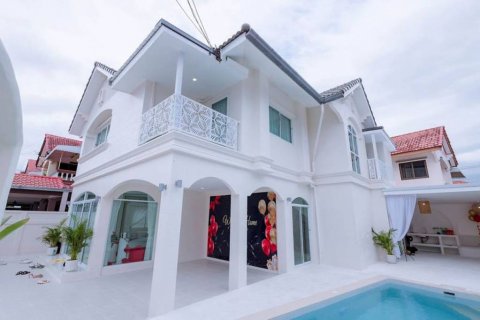 Villa à Pattaya, Thaïlande 5 chambres № 132535