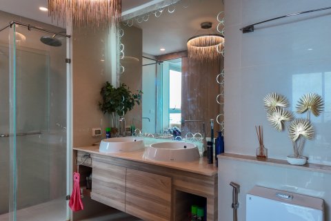 Apartamento de 3 habitaciones en Pattaya, Tailandia № 130430 - foto 11