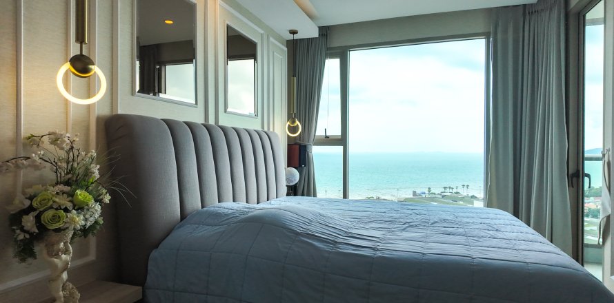 Apartamento de 3 habitaciones en Pattaya, Tailandia № 130430