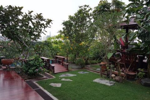 Condominio de 3 dormitorios en Watthana, Bangkok, Tailandia № 76297 - foto 13