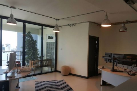 Condominio de 3 dormitorios en Watthana, Bangkok, Tailandia № 76297 - foto 3
